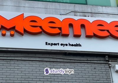 Mee Mee Optic 3d metal box-up signage in front lit